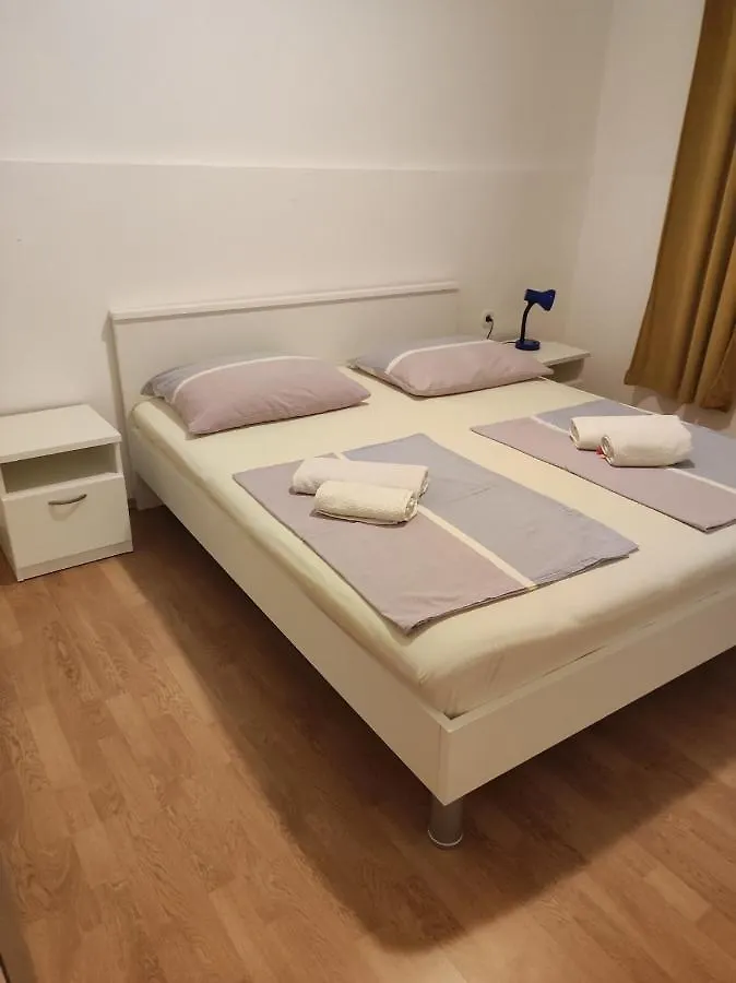 Family Friendly Apartments With A Swimming Pool Rtina - Stosici, Zadar - 21450 0*,  Croatia
